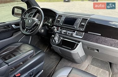 Минивэн Volkswagen Multivan 2017 в Киеве