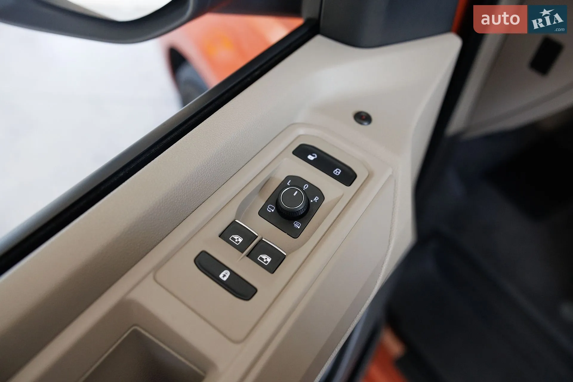 2022 Volkswagen Multivan - мініатюра 20