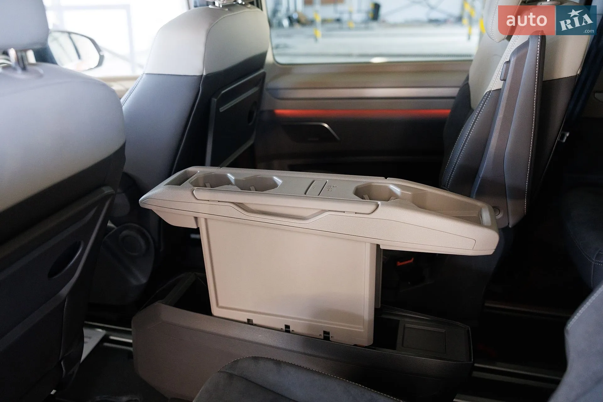 2022 Volkswagen Multivan - мініатюра 39