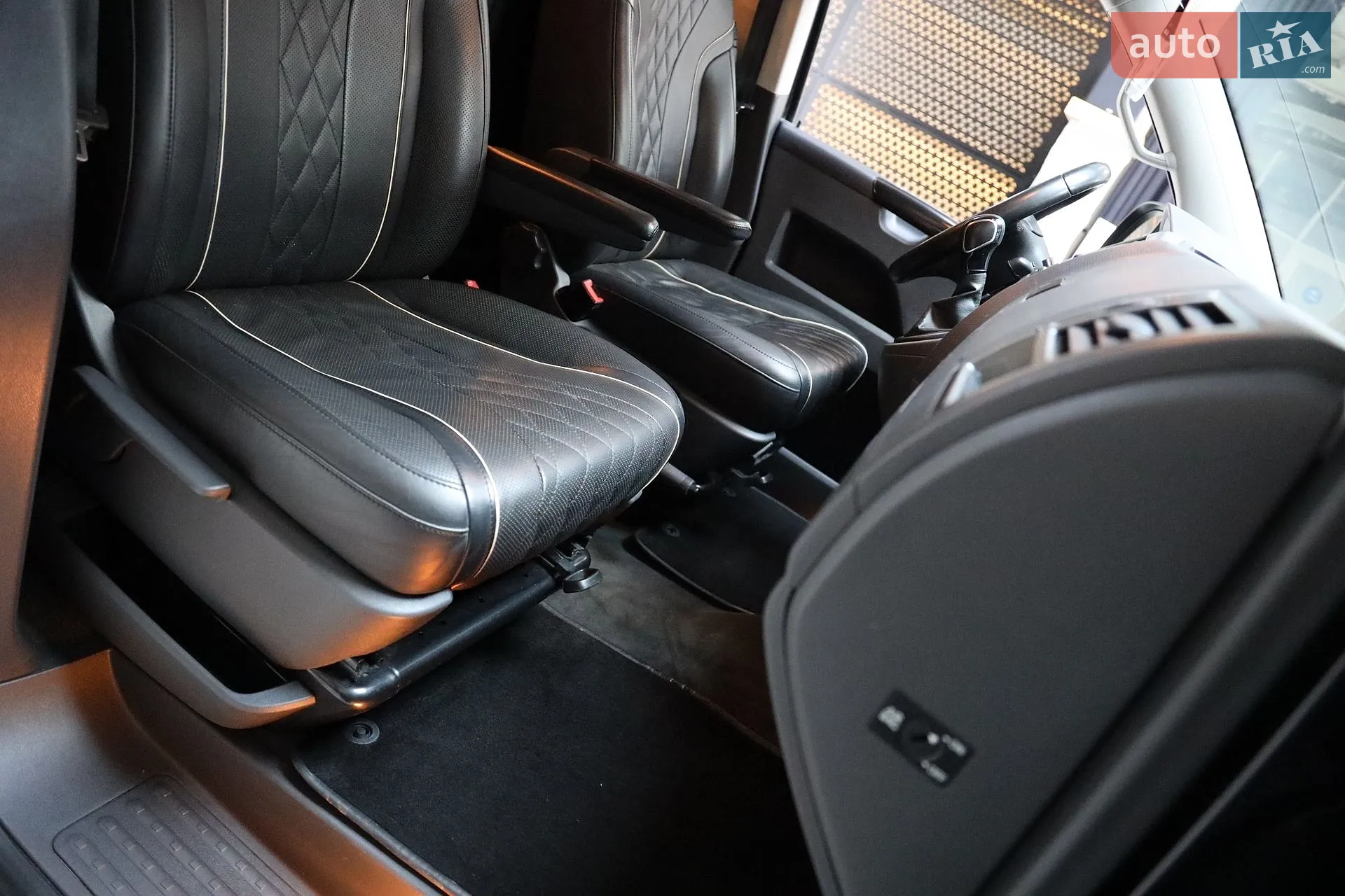 2015 Volkswagen Multivan - мініатюра 42