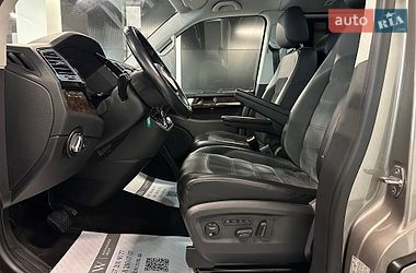 Мінівен Volkswagen Multivan 2017 в Львові