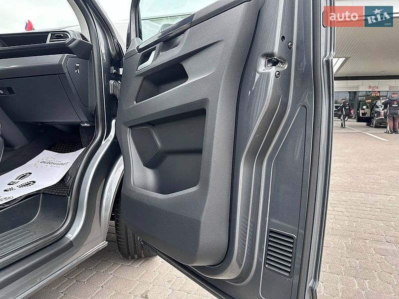 Минивэн Volkswagen Multivan 2020 в Ровно