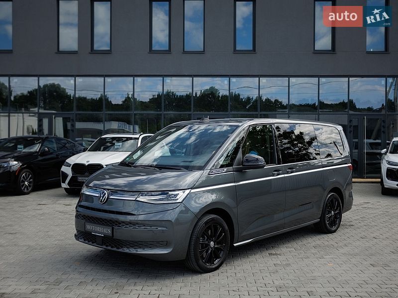 Минивэн Volkswagen Multivan 2024 в Черновцах