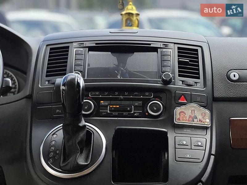 Минивэн Volkswagen Multivan 2011 в Ивано-Франковске