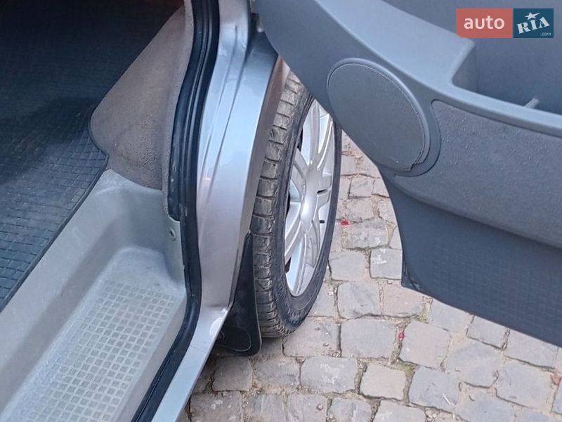 Минивэн Volkswagen Multivan 1999 в Мукачево