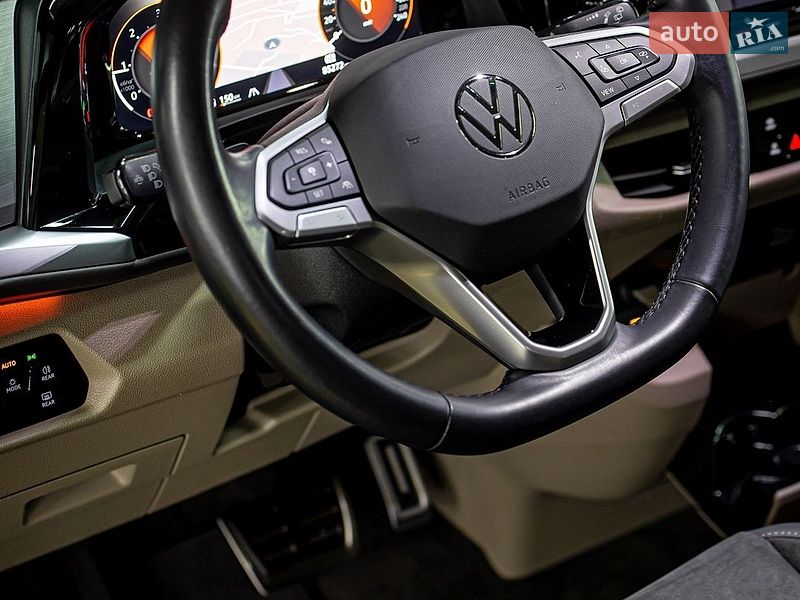 Минивэн Volkswagen Multivan 2022 в Черновцах