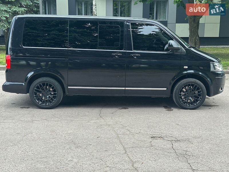 Минивэн Volkswagen Multivan 2014 в Житомире