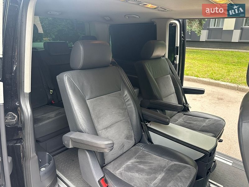 Минивэн Volkswagen Multivan 2014 в Житомире