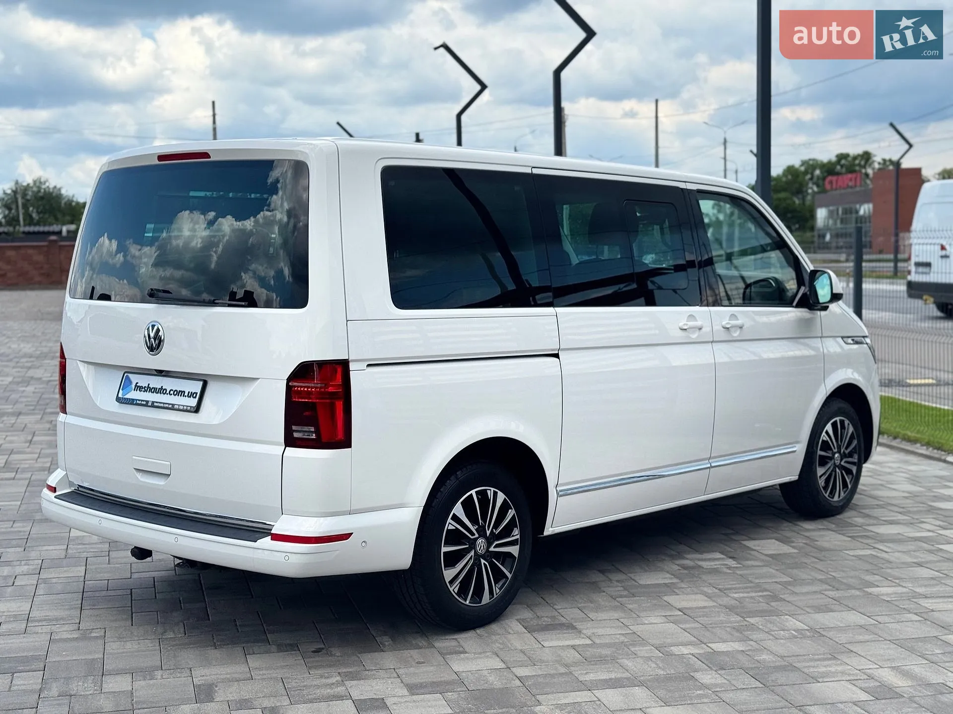 2021 Volkswagen Multivan - мініатюра 3