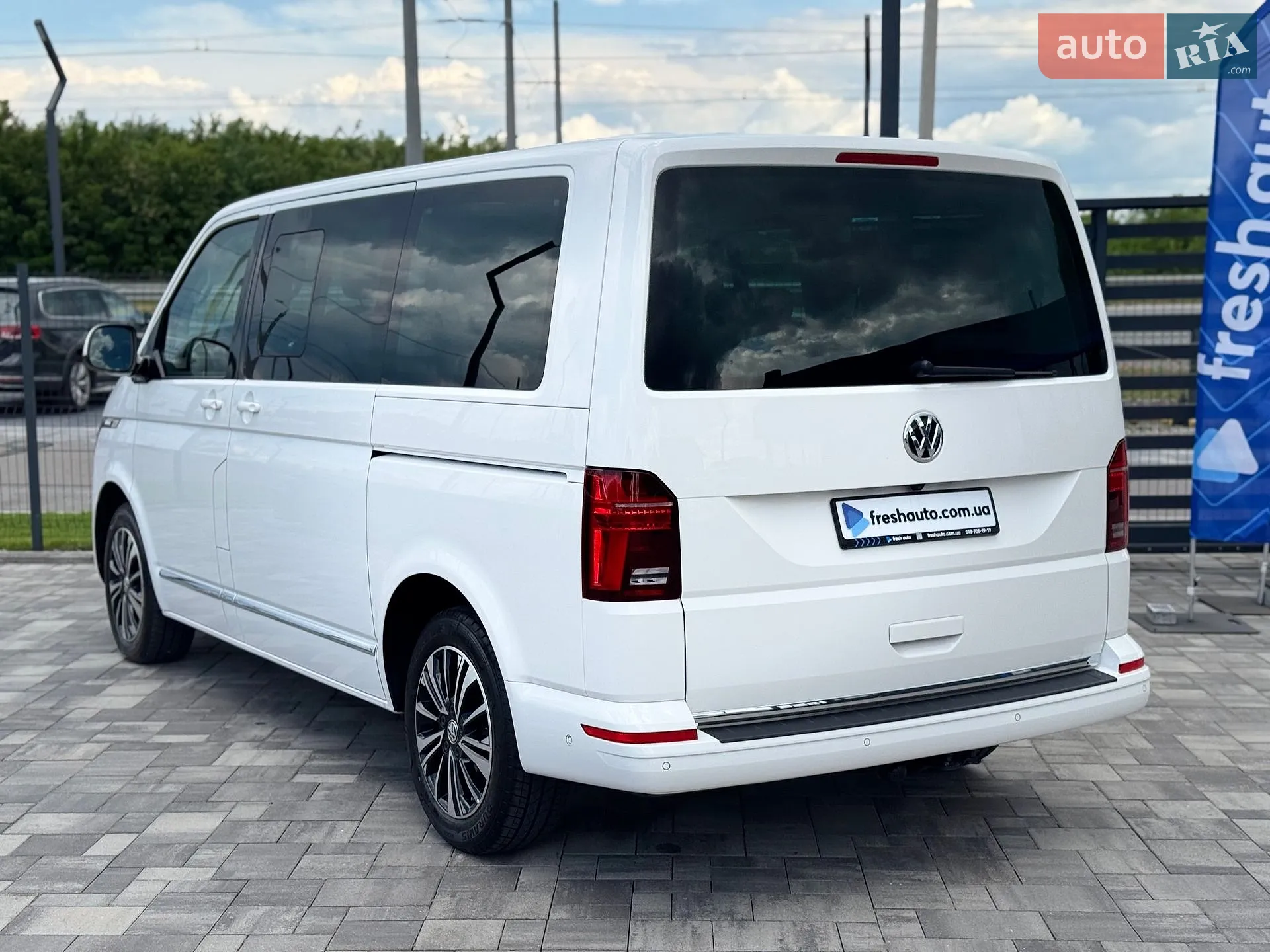 2021 Volkswagen Multivan - мініатюра 9