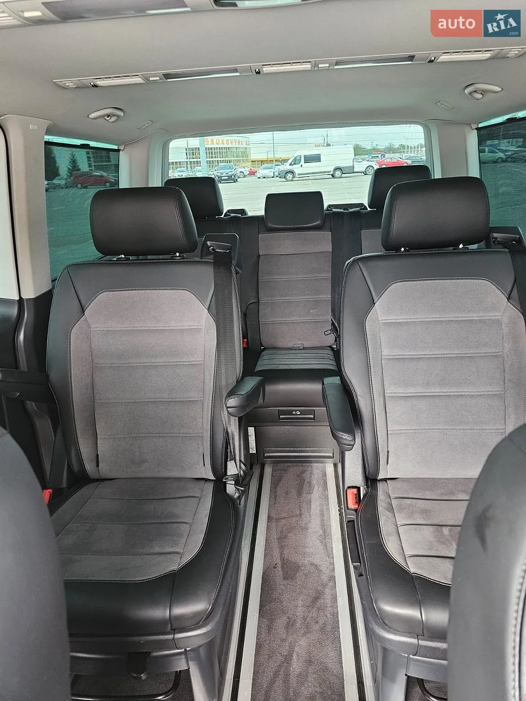 2020 Volkswagen Multivan - мініатюра 26