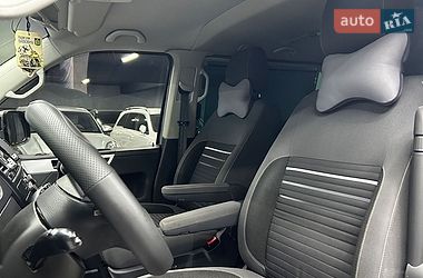 Минивэн Volkswagen Multivan 2014 в Черновцах