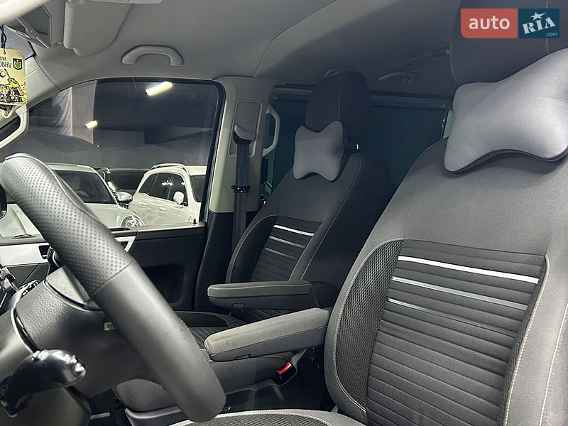 Минивэн Volkswagen Multivan 2014 в Черновцах