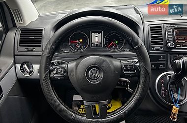 Минивэн Volkswagen Multivan 2014 в Черновцах
