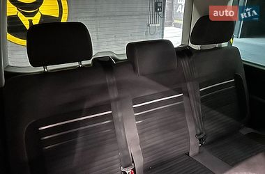 Минивэн Volkswagen Multivan 2014 в Черновцах