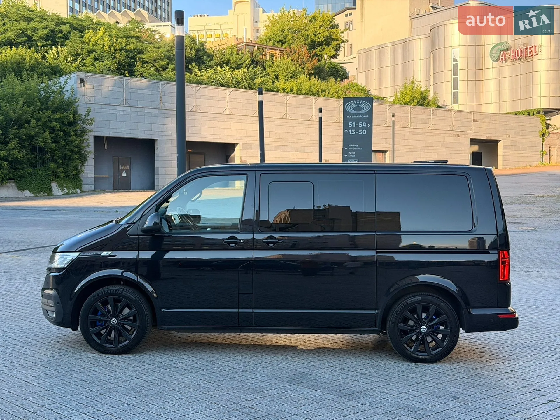 2020 Volkswagen Multivan - мініатюра 4