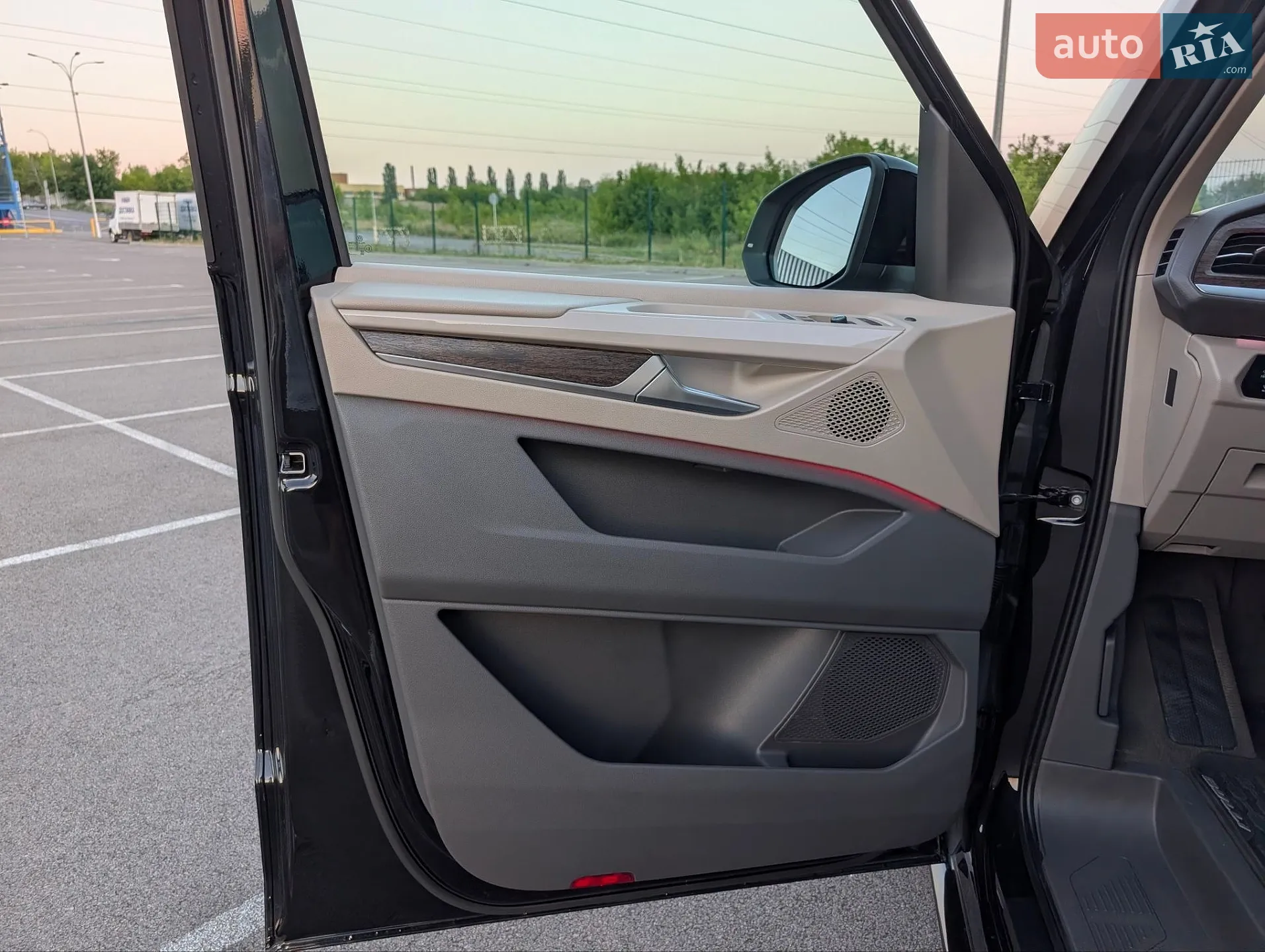 2024 Volkswagen Multivan - мініатюра 39