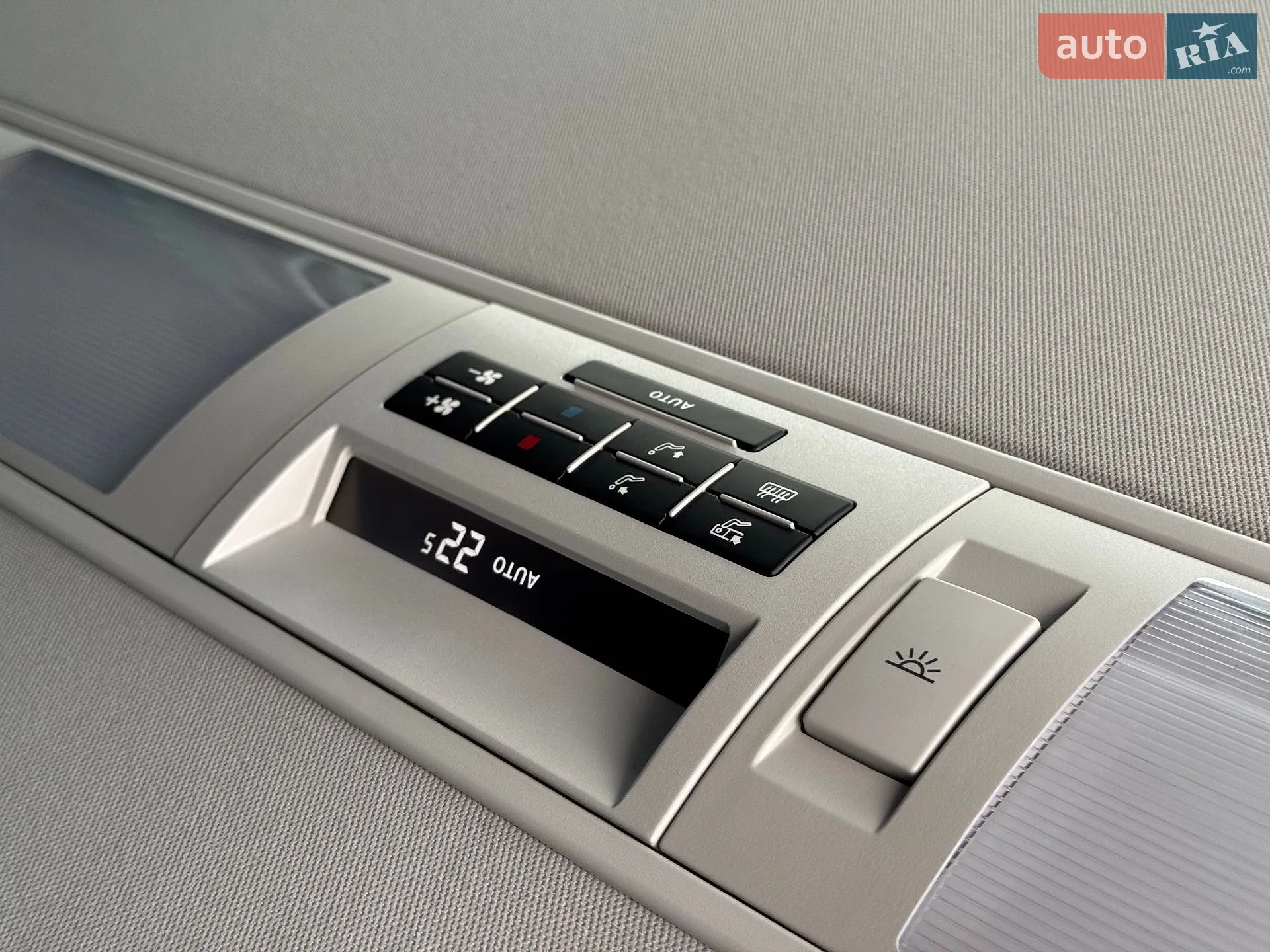 2019 Volkswagen Multivan - мініатюра 33