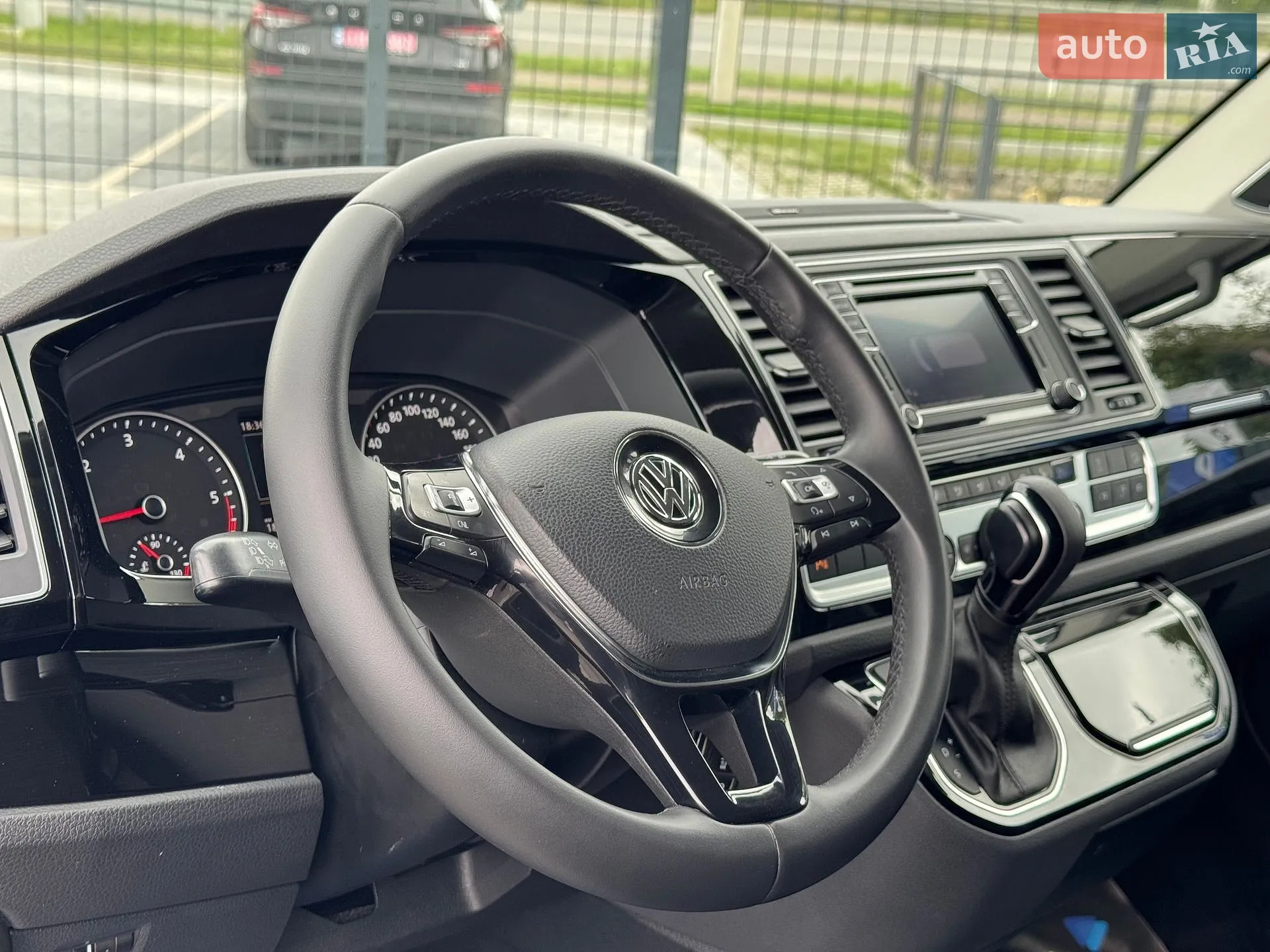 2019 Volkswagen Multivan - мініатюра 18