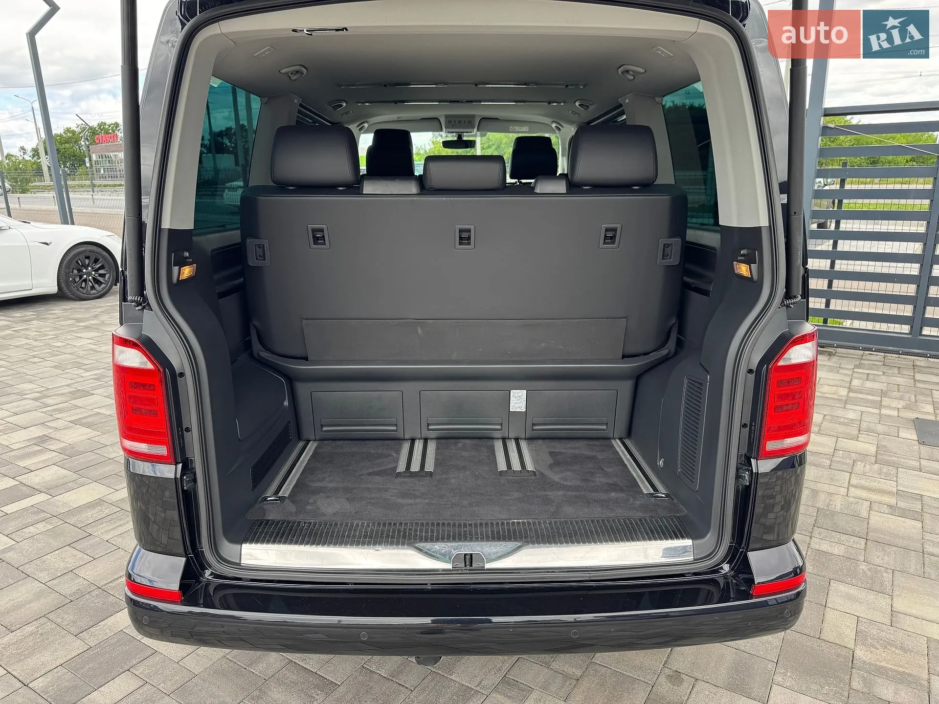 2019 Volkswagen Multivan - мініатюра 34