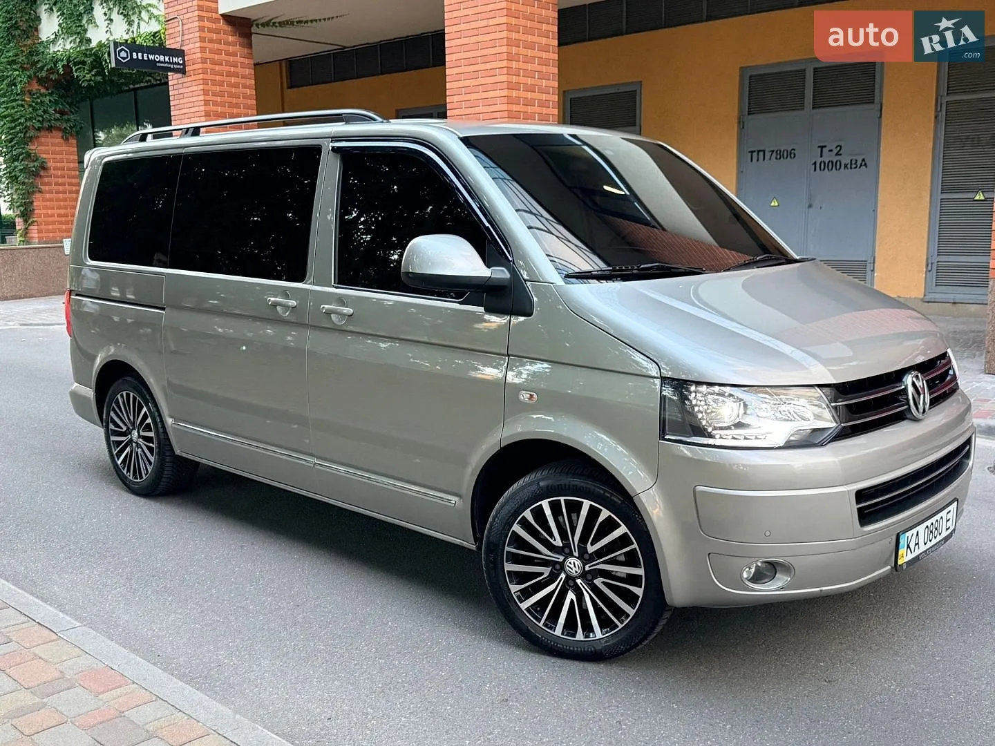 2010 Volkswagen Multivan - мініатюра 2