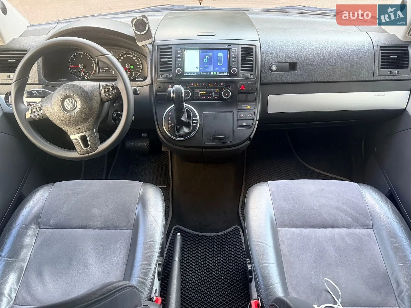 2010 Volkswagen Multivan - мініатюра 11