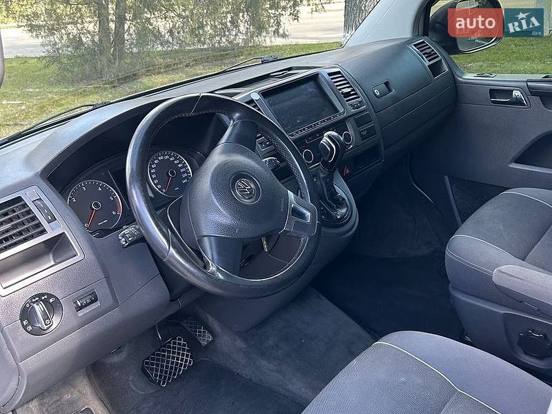 Минивэн Volkswagen Multivan 2012 в Одессе фото 11 Минивэн Volkswagen Multivan 2012 в Одессе