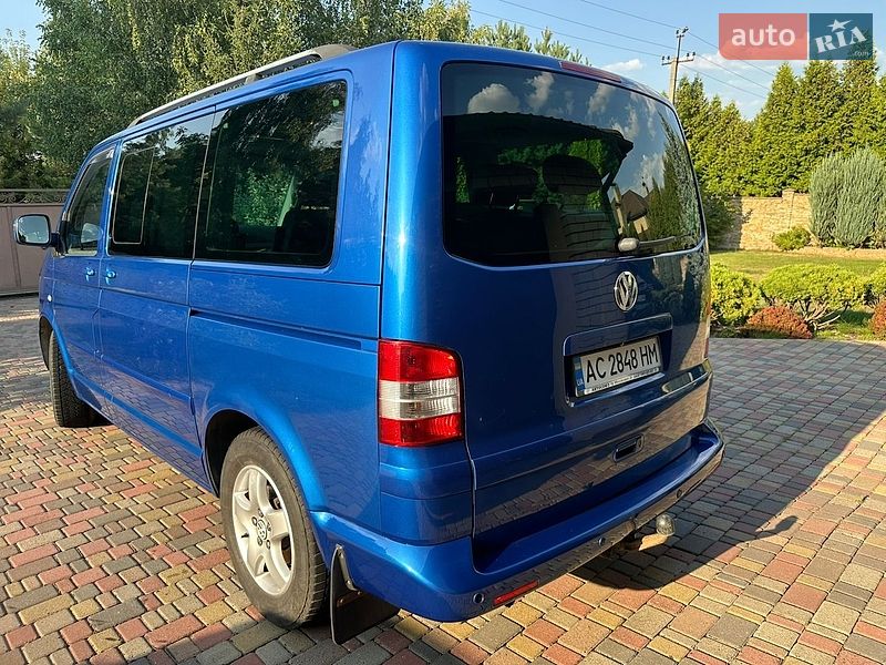 Мінівен Volkswagen Multivan 2009 в Луцьку