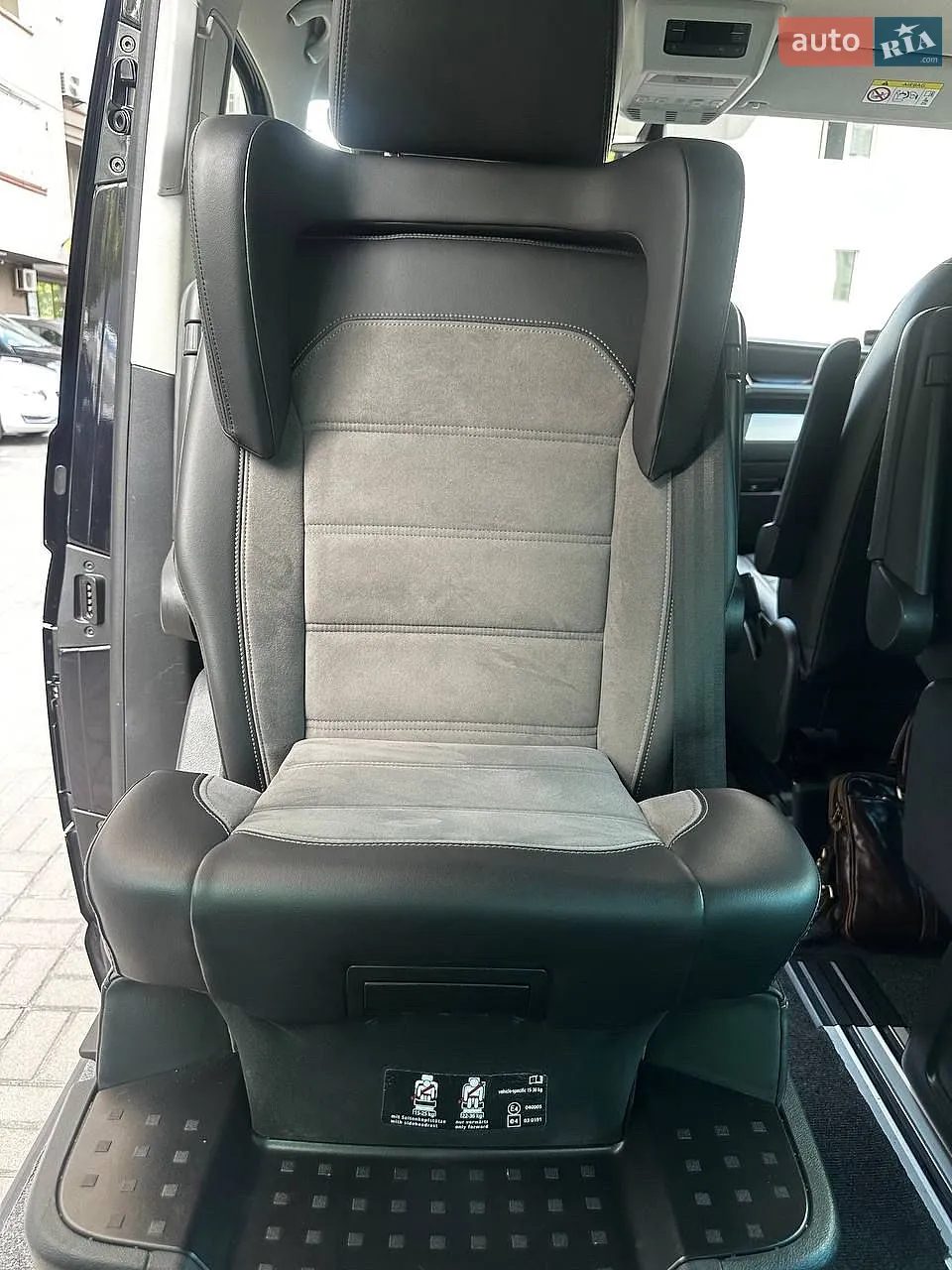 2020 Volkswagen Multivan - мініатюра 11