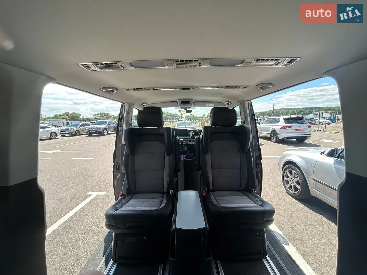 2020 Volkswagen Multivan - мініатюра 14