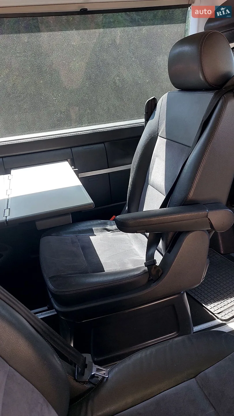 2010 Volkswagen Multivan - мініатюра 11