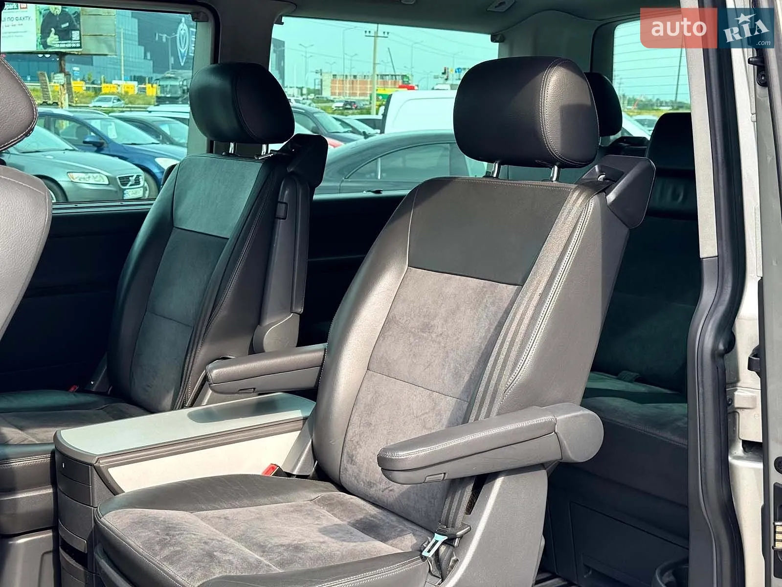 2012 Volkswagen Multivan - мініатюра 35