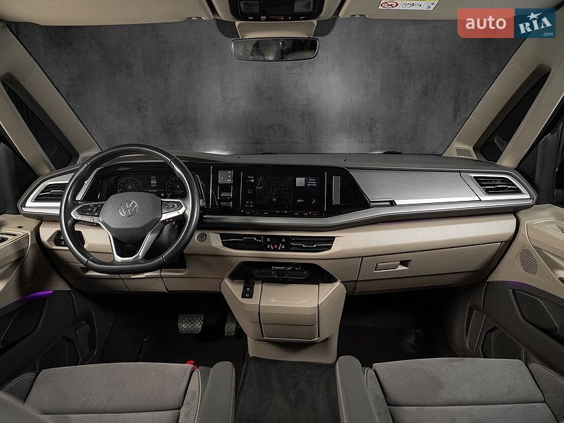 Минивэн Volkswagen Multivan 2022 в Луцке