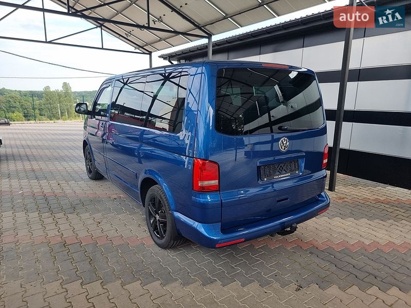 Минивэн Volkswagen Multivan 2013 в Виннице