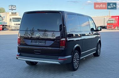 Мінівен Volkswagen Multivan 2017 в Чернівцях
