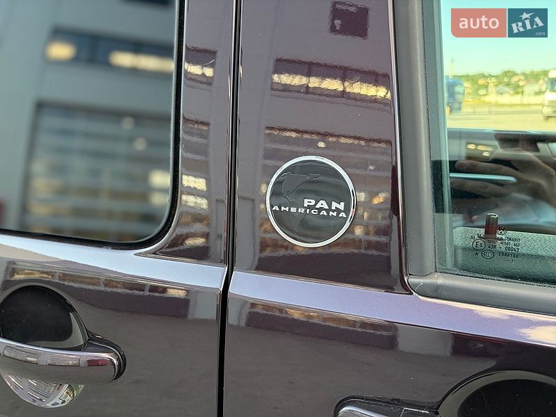 Мінівен Volkswagen Multivan 2017 в Чернівцях