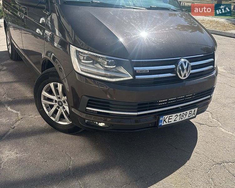 Минивэн Volkswagen Multivan 2017 в Немирове
