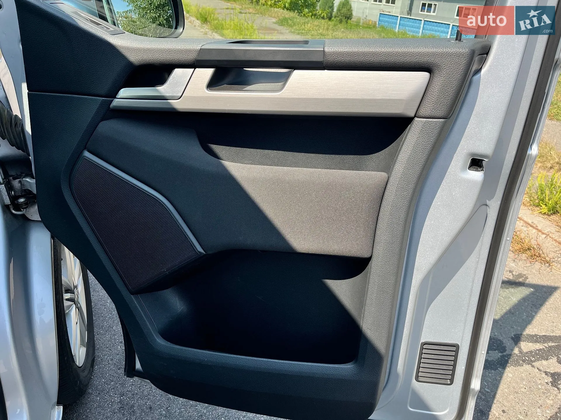 2015 Volkswagen Multivan - мініатюра 30