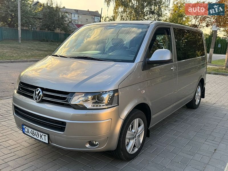 Минивэн Volkswagen Multivan 2012 в Каменке