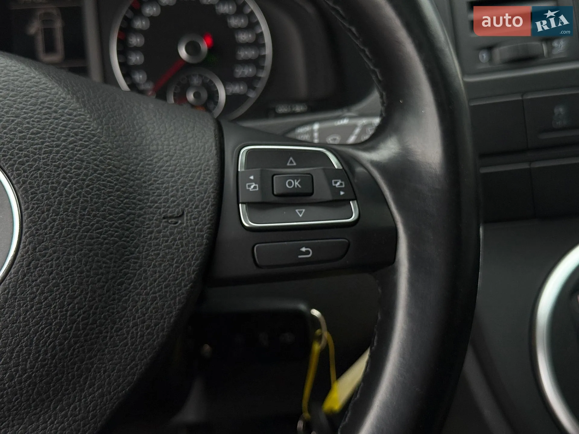 2012 Volkswagen Multivan - мініатюра 32