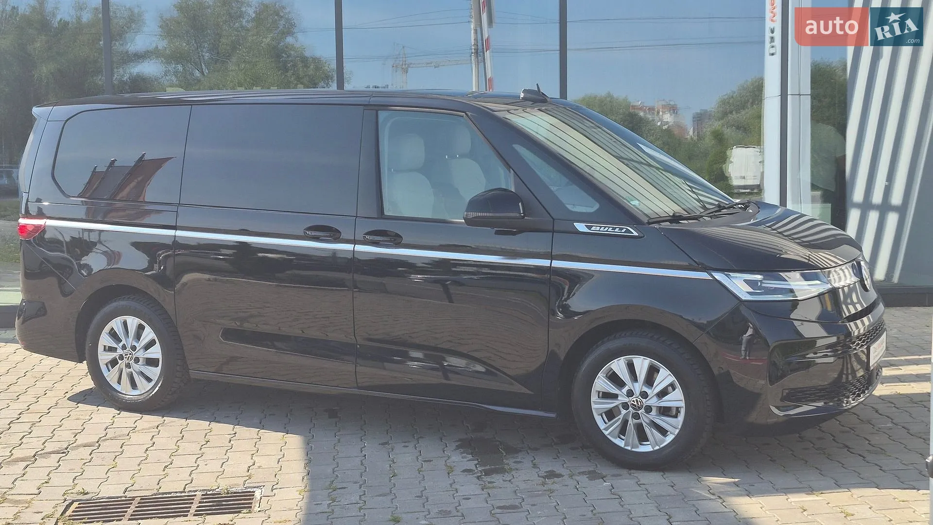 2025 Volkswagen Multivan - мініатюра 5