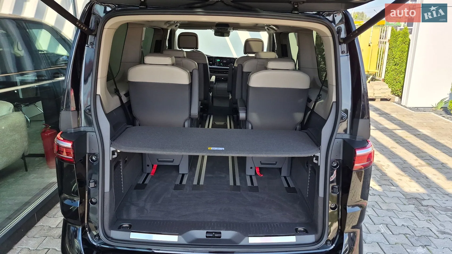2025 Volkswagen Multivan - мініатюра 9