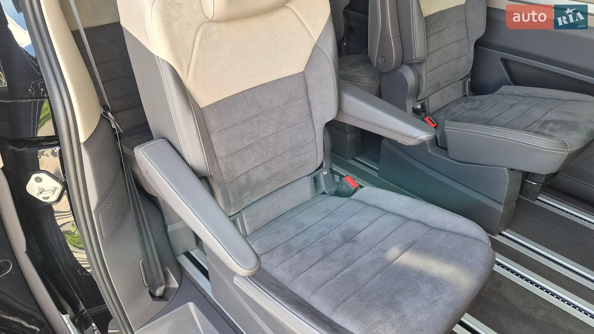 2025 Volkswagen Multivan - мініатюра 19