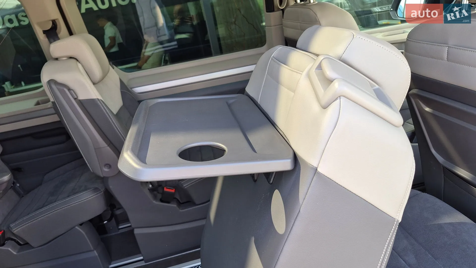 2025 Volkswagen Multivan - мініатюра 21