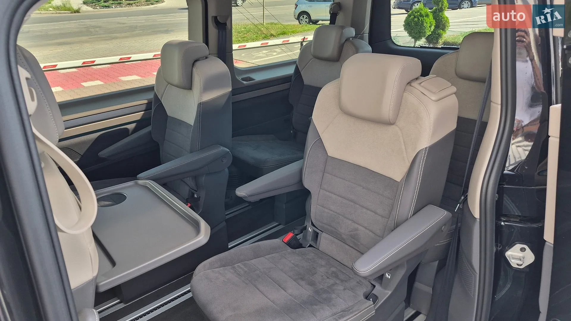 2025 Volkswagen Multivan - мініатюра 27
