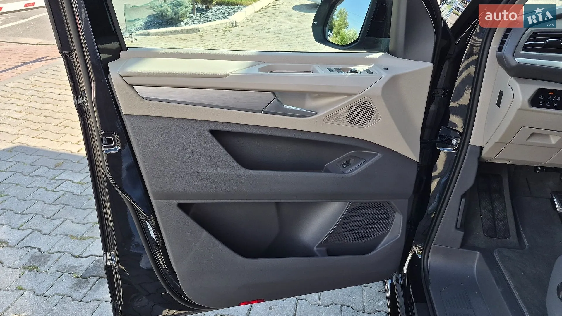 2025 Volkswagen Multivan - мініатюра 30