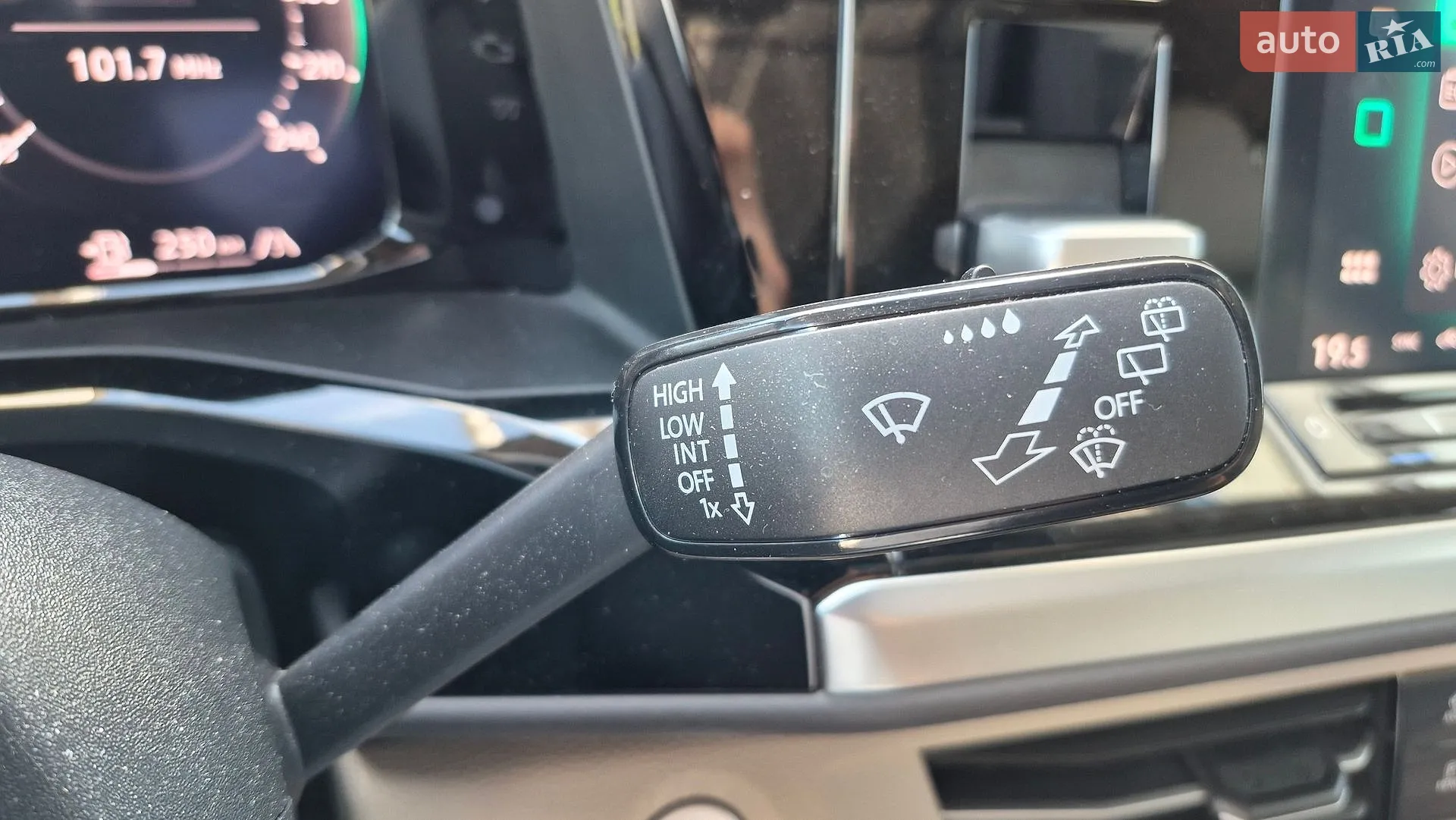 2025 Volkswagen Multivan - мініатюра 40