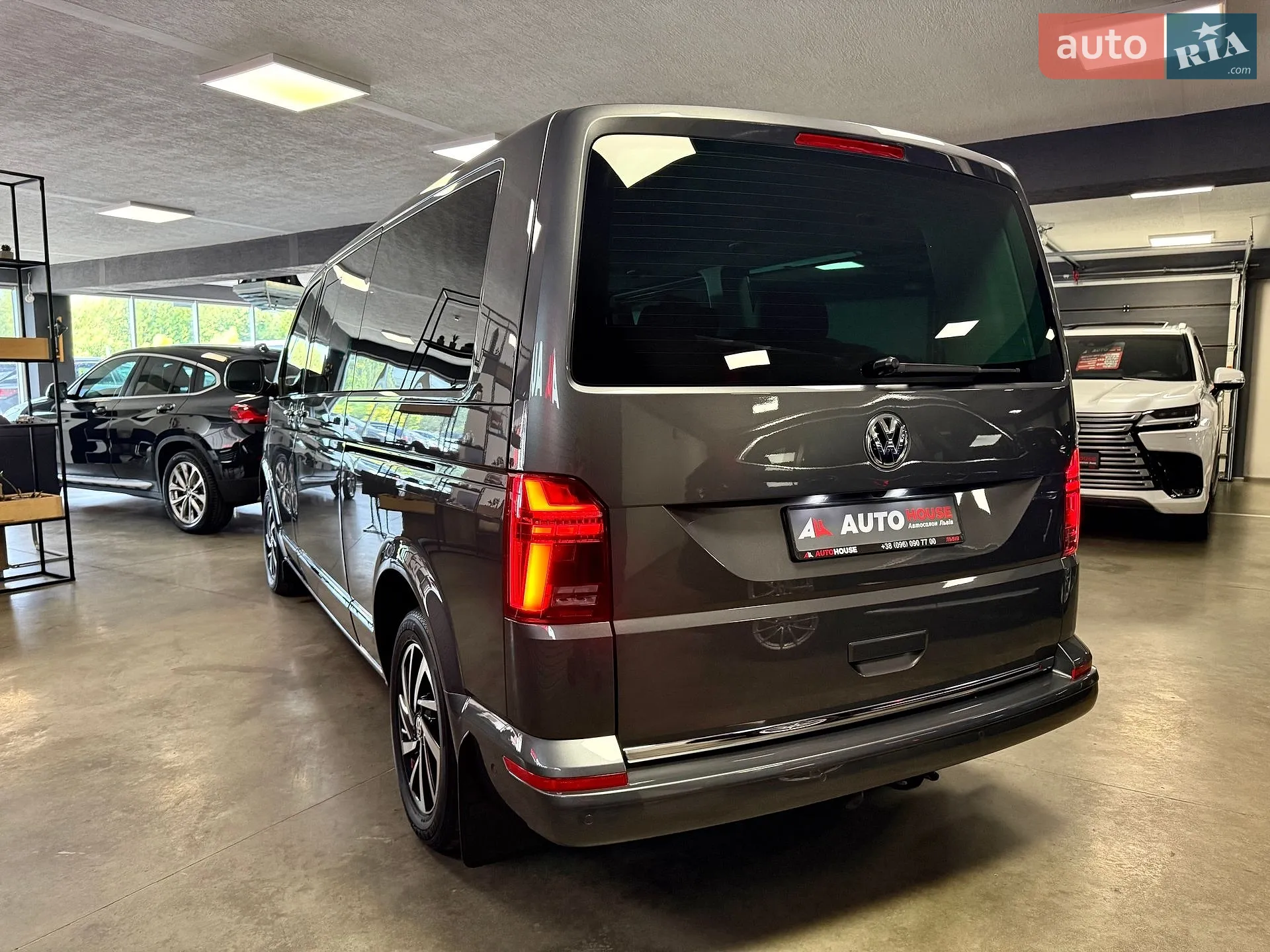 2023 Volkswagen Multivan - мініатюра 18