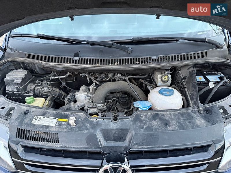 Минивэн Volkswagen Multivan 2015 в Киеве