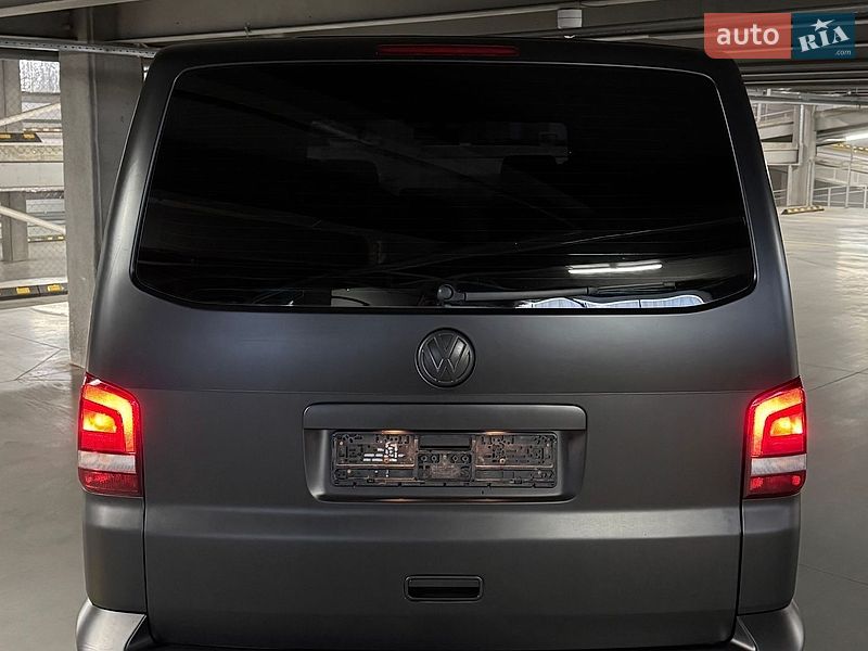 Минивэн Volkswagen Multivan 2013 в Виннице